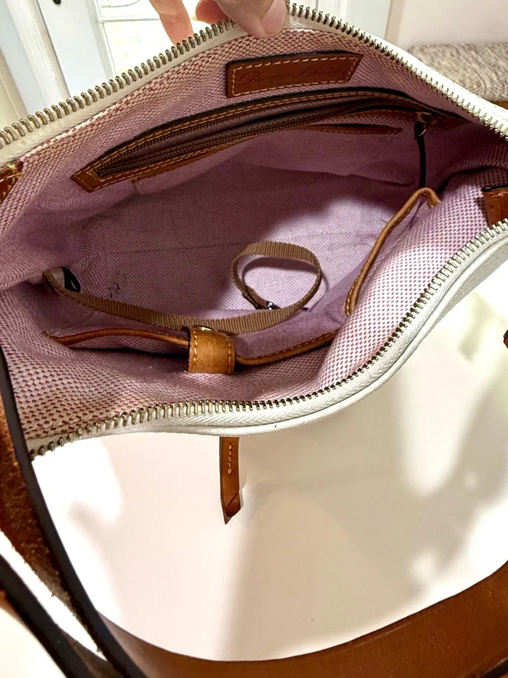 Dooney & Bourke Dillen Pocket Sac Leather Bag